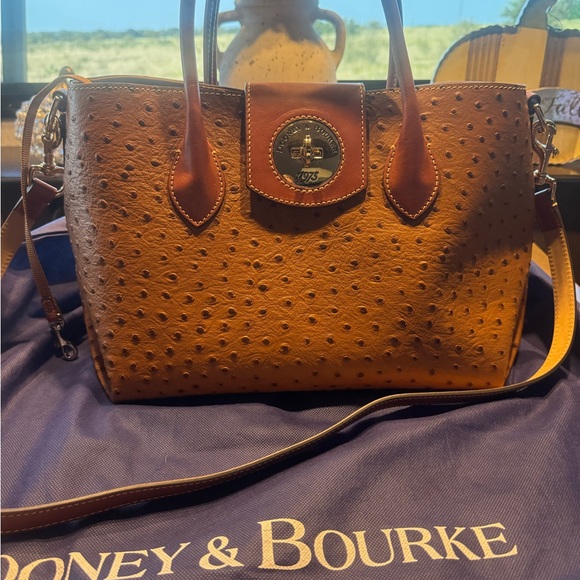 NWOT Dooney & Bourke Tan Ostrich Satchel - Picture 1 of 13